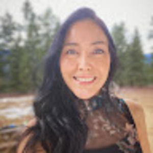 Meet your Posher, Maxine